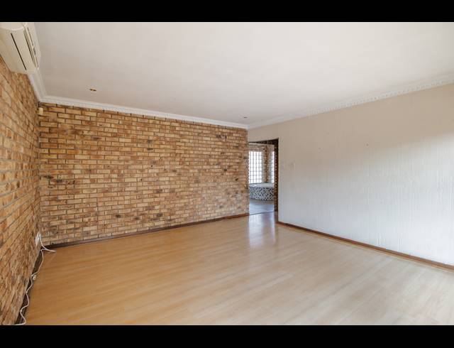 9 BEDROOM FREEHOLD FOR SALE IN RAVENSWOOD